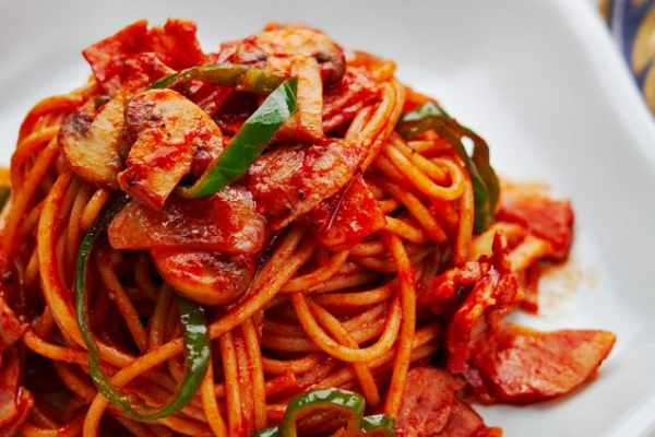 Spagetti Napoliten/Spaghetti Napoliten